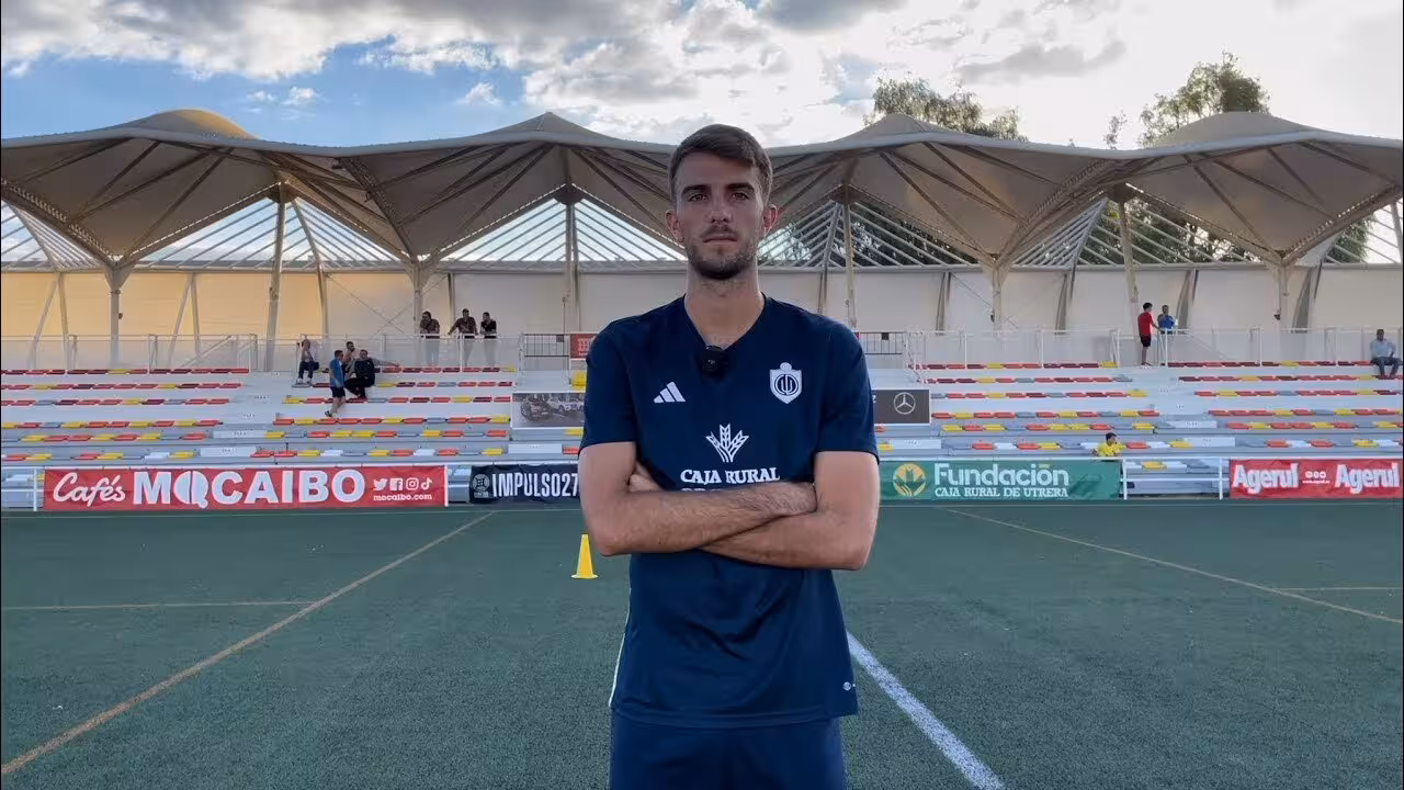Sebas Holgado en un entrenamiento con el Utrera/CD UTRERA