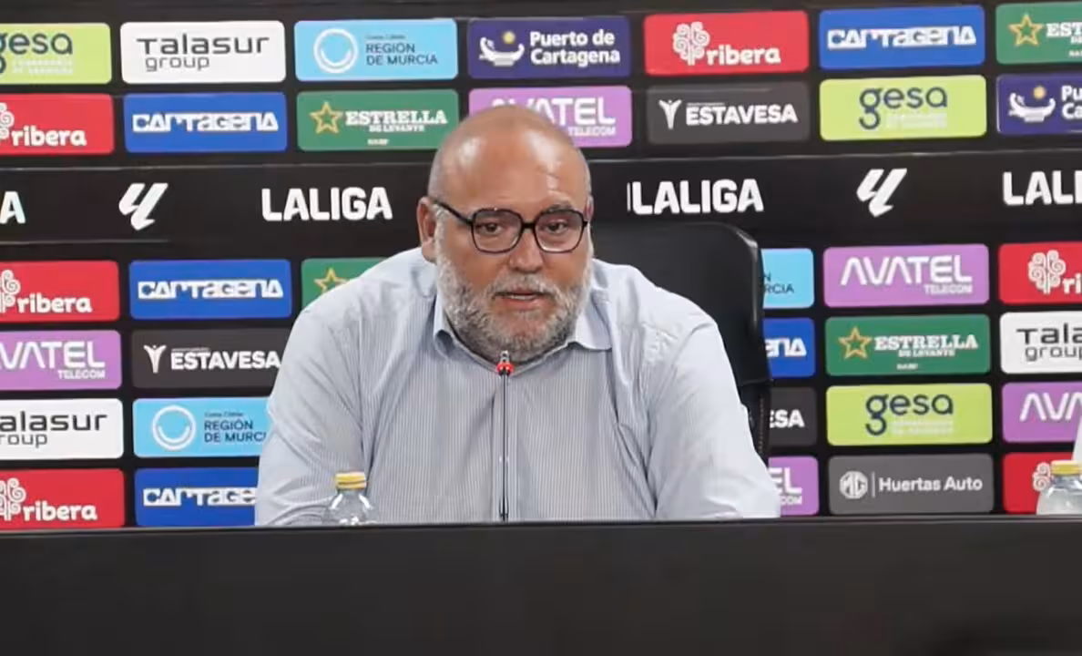 Breis en la sala de prensa tras la presentación de Lucho, Imanol y Rubén/FCC