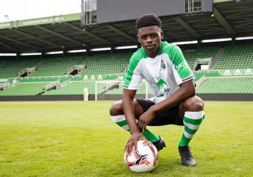 Suleiman Cámara con la camiseta del Racing de Santander/Foto: EL DIARIO MONTAÑÉS