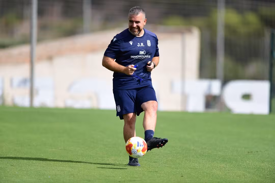 Javi Rey enfatiza que el único objetivo es el Hércules, sin pensar en el doble compromiso de la próxima semana/Foto: FC CARTAGENA