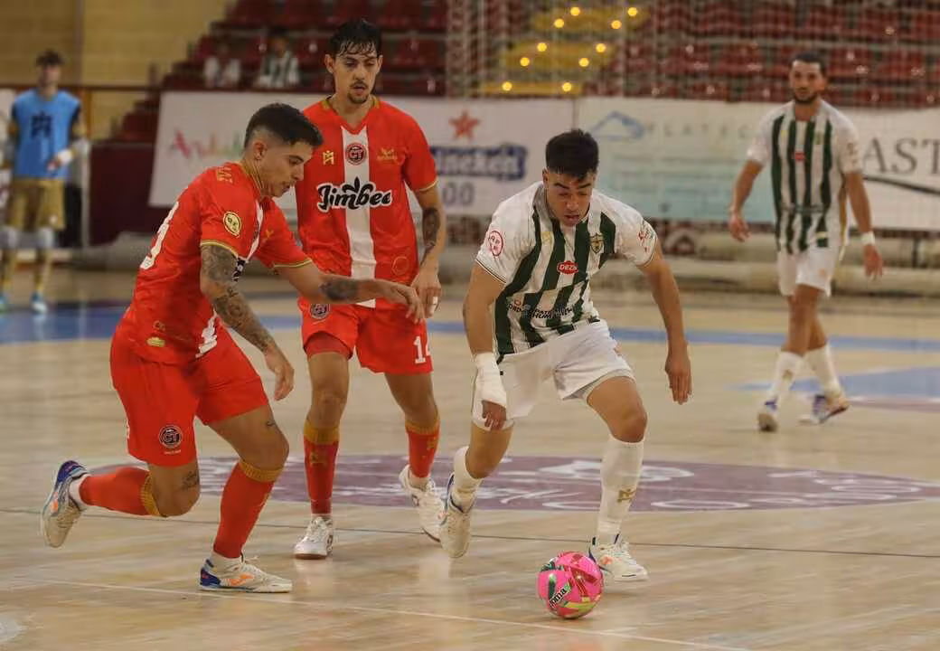 El equipo de Duda fue superior en todo momento al Córdoba/Foto: JCT