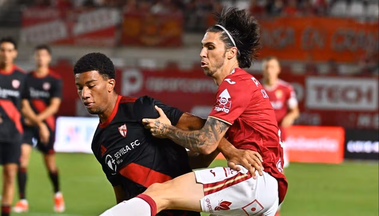 El conjunto grana volvió a sembrar dudas tras un flojo encuentro/Foto: REAL MURCIA
