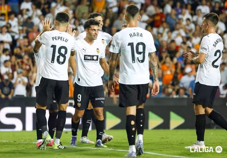 El conjunto valenciano no termina de arrancar en el primer tramo de la competición liguera/Foto: LA LIGA EA SPORTS