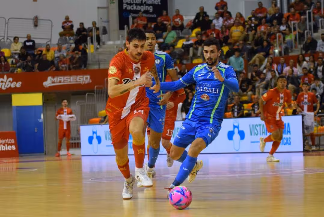 Derrota del equipo melonero en casa ante Valdepeñas/Foto: JIMBEE CARTAGENA