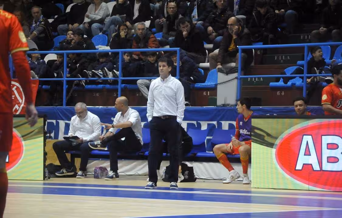 Duda durante el encuentro en Ferrol que su equipo llegó a ir ganando por 0-2/FOTO: JIMBEE CARTAGENA