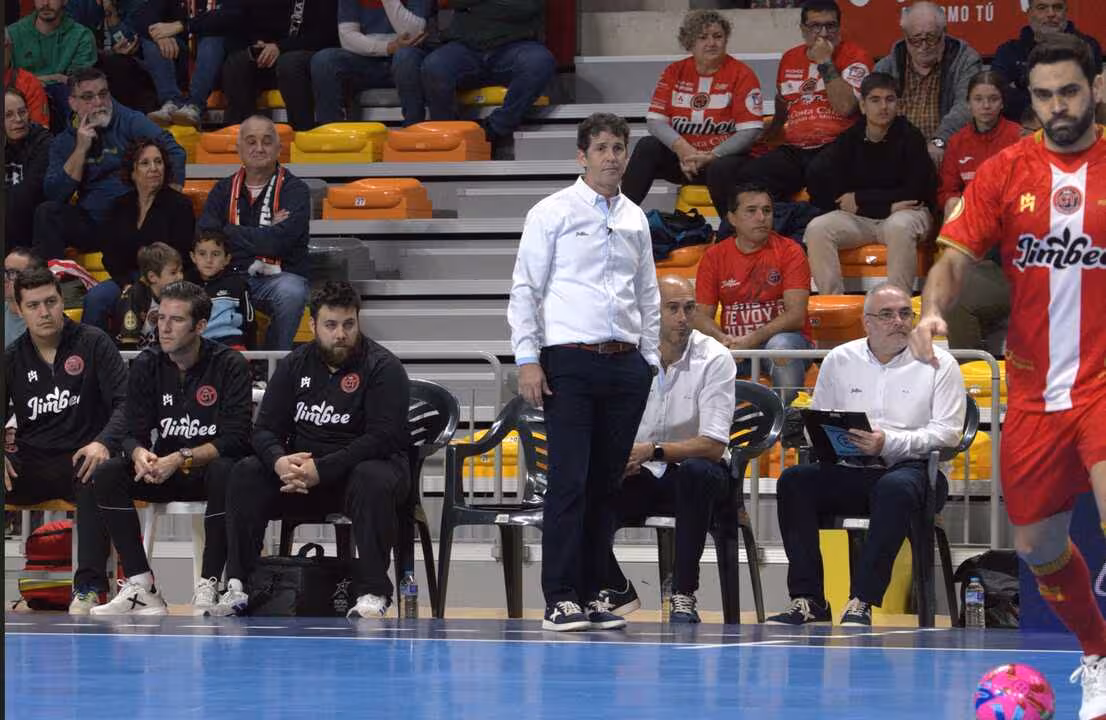 Duda, satisfecho tras el buen partido de los suyos este sábado en casa ante un rival directo/Foto: JIMBEE CARTAGENA