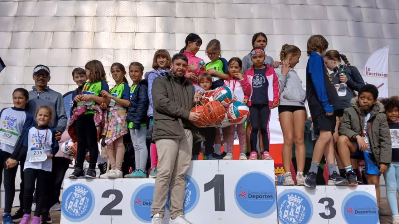 Entrega de medallas/ Foto: Cartagena.es