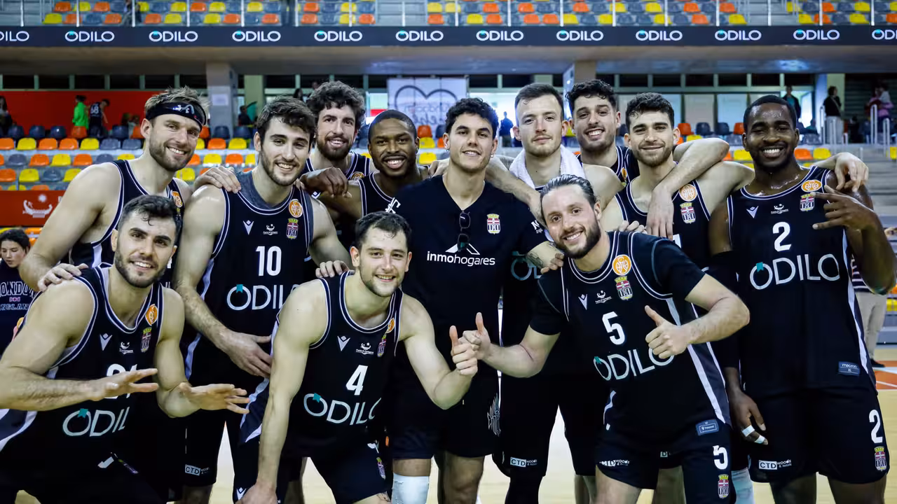 Foto de familia del equipo/Foto: ODILO