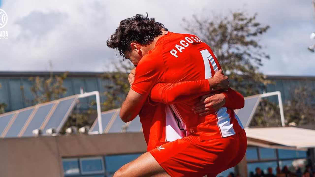 Euforia del filial almeriense tras imponerse a la Deportiva Minera/Foto: UDA