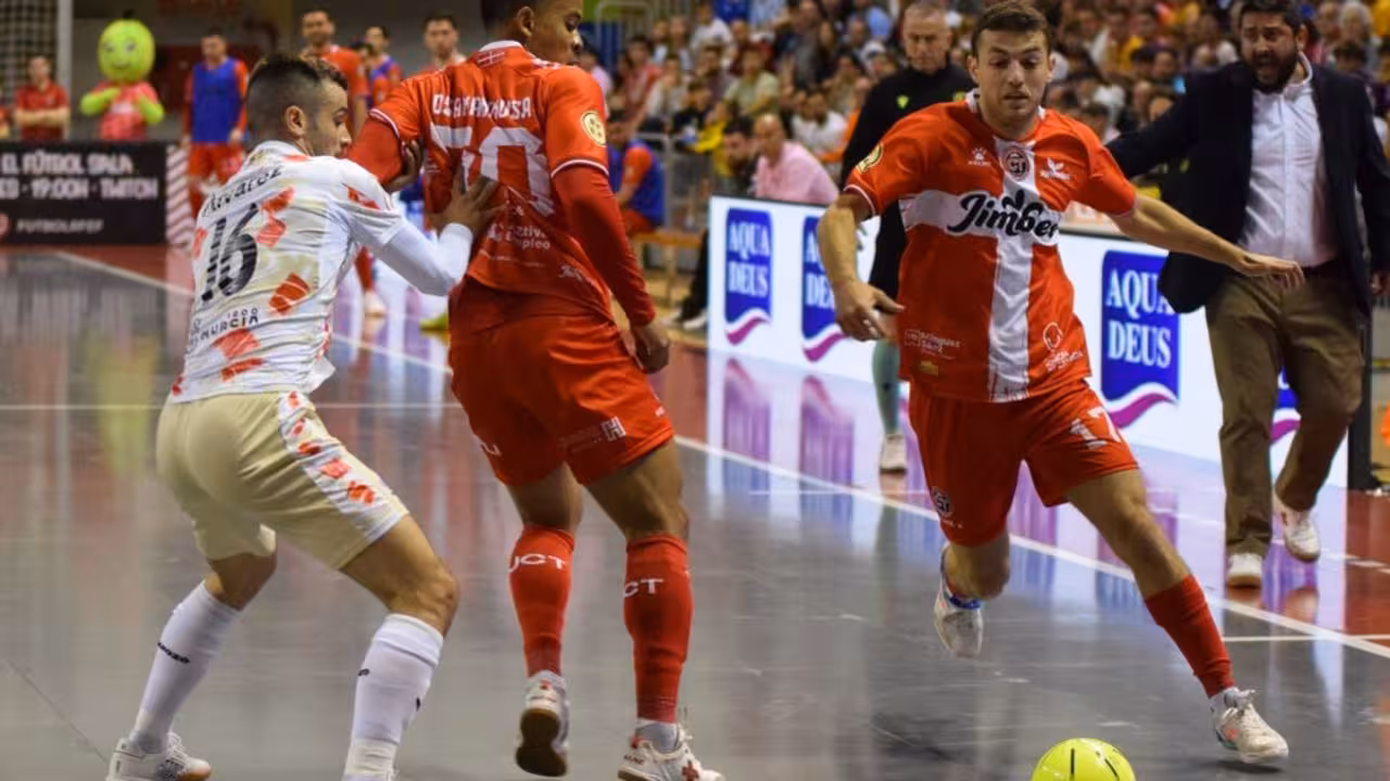 Jimbee Cartagena fue capaz de llevarse el derbi/JCT