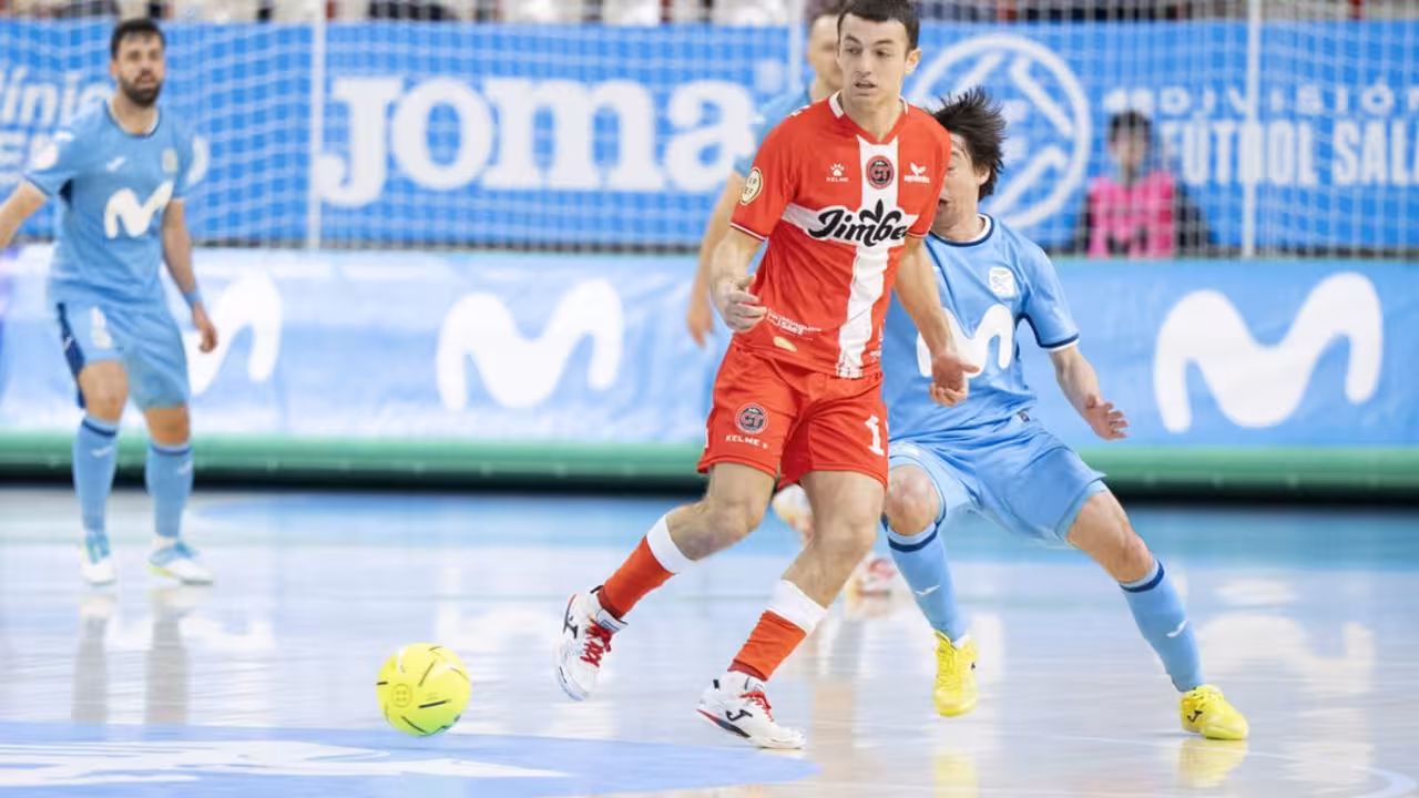 Imagen del último encuentro disputado por ambas escuadras en el campeonato doméstico que se saldó con empate sin goles en el Jorge Garbajosa/JCT