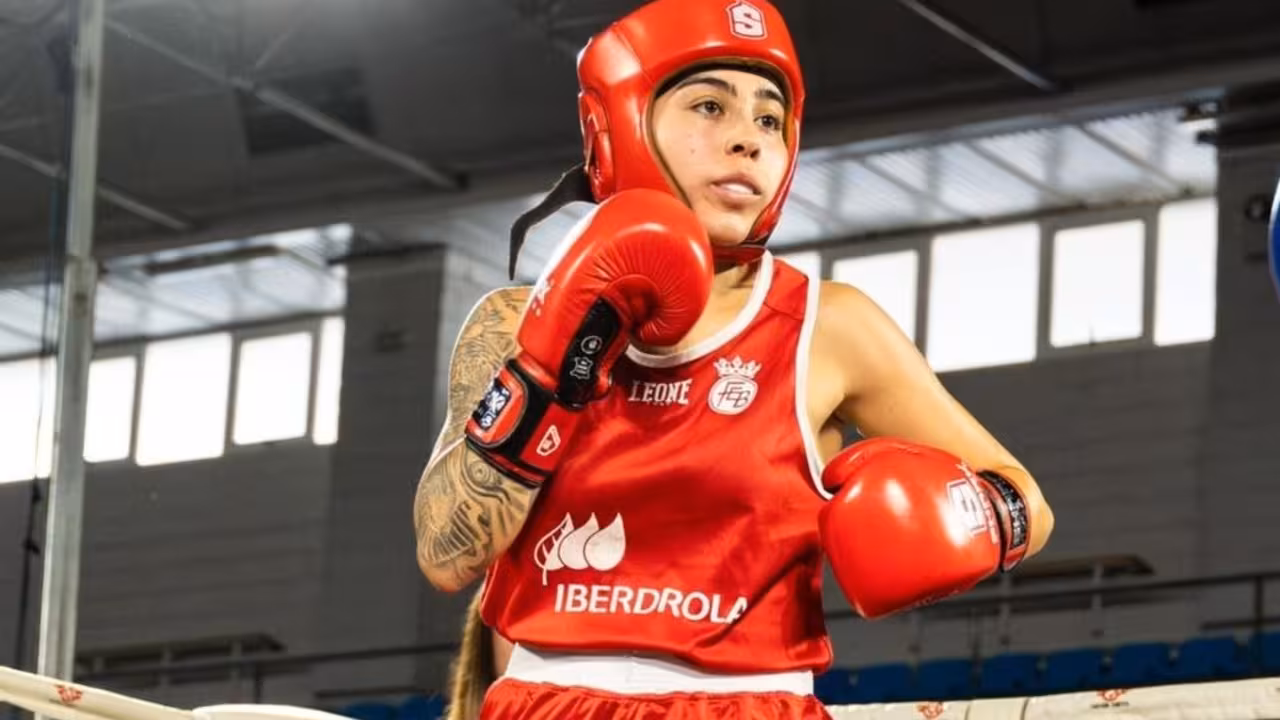 La boxeadora cartagenera Nayara Arroyo logra medalla de plata en el Campeonato de España de Boxeo Olímpico/CARTAGENA.ES