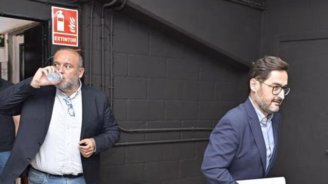 El ciclo de la B&B toca su fin tras una profunda crisis de credibilidad/FCC