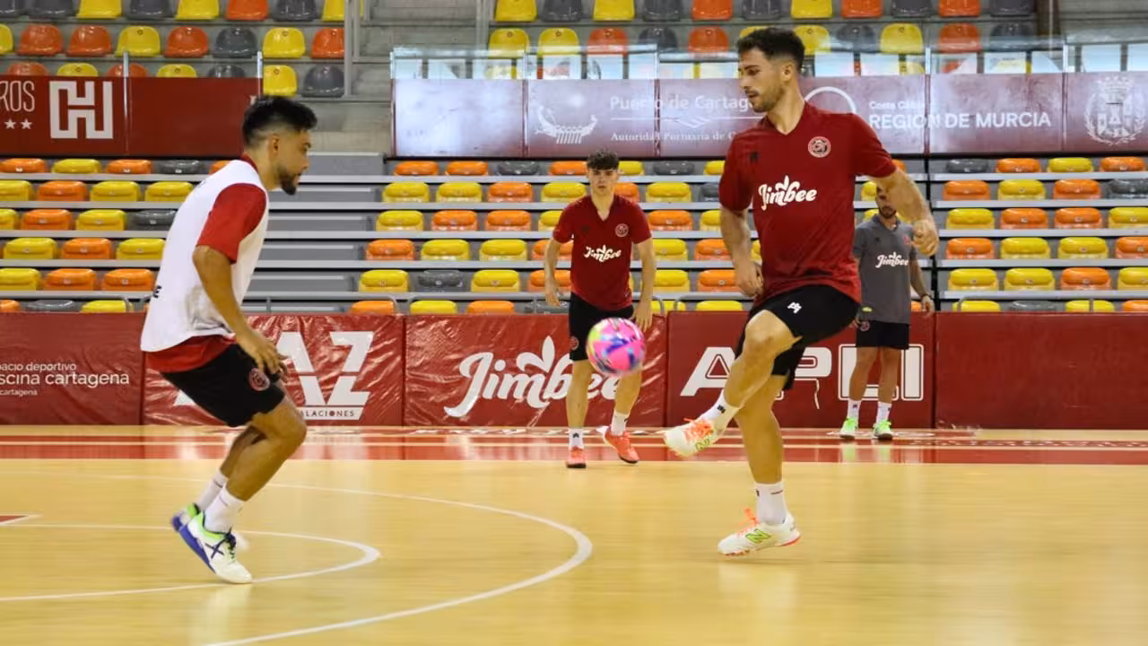 Imagen del entrenamiento llevado a cabo por Jimbee este lunes sobre el parquet de Palacio de los Deportes/FOTO: JIMBEE CARTAGENA