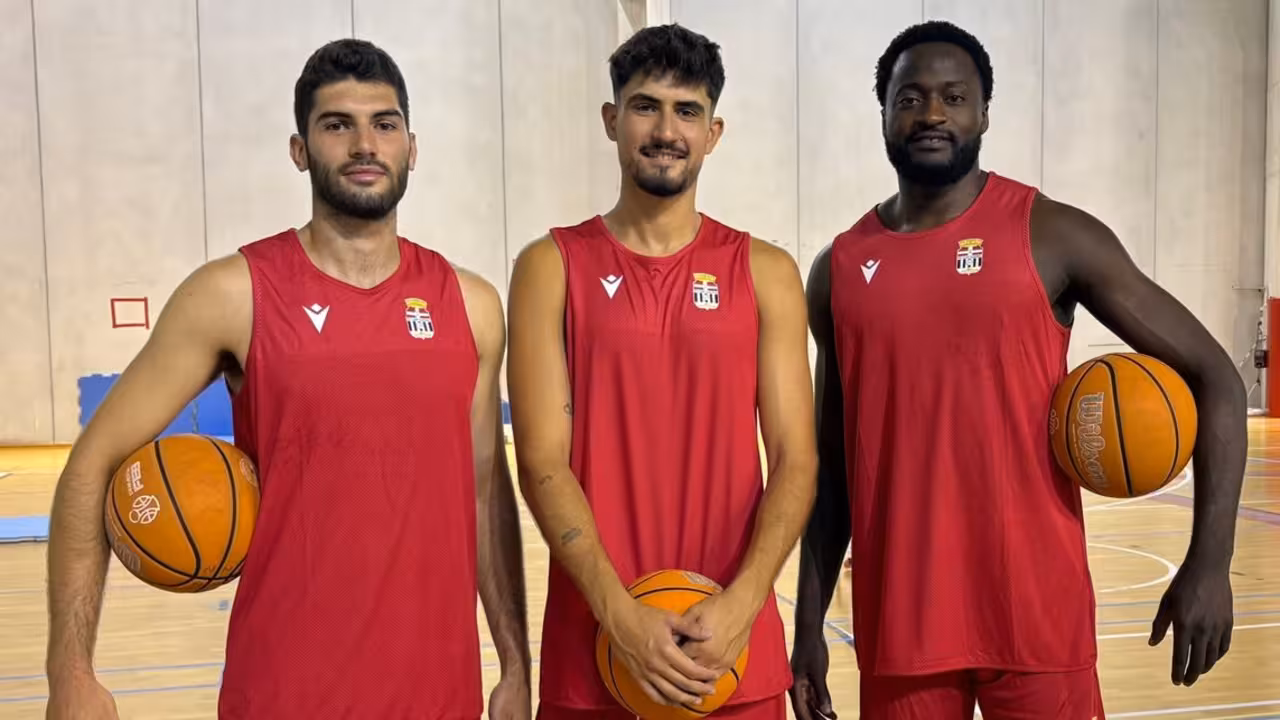 De izda a dcha: Álex Harguindey, Marc Martí y Robinson/ Foto: CB CARTAGENA