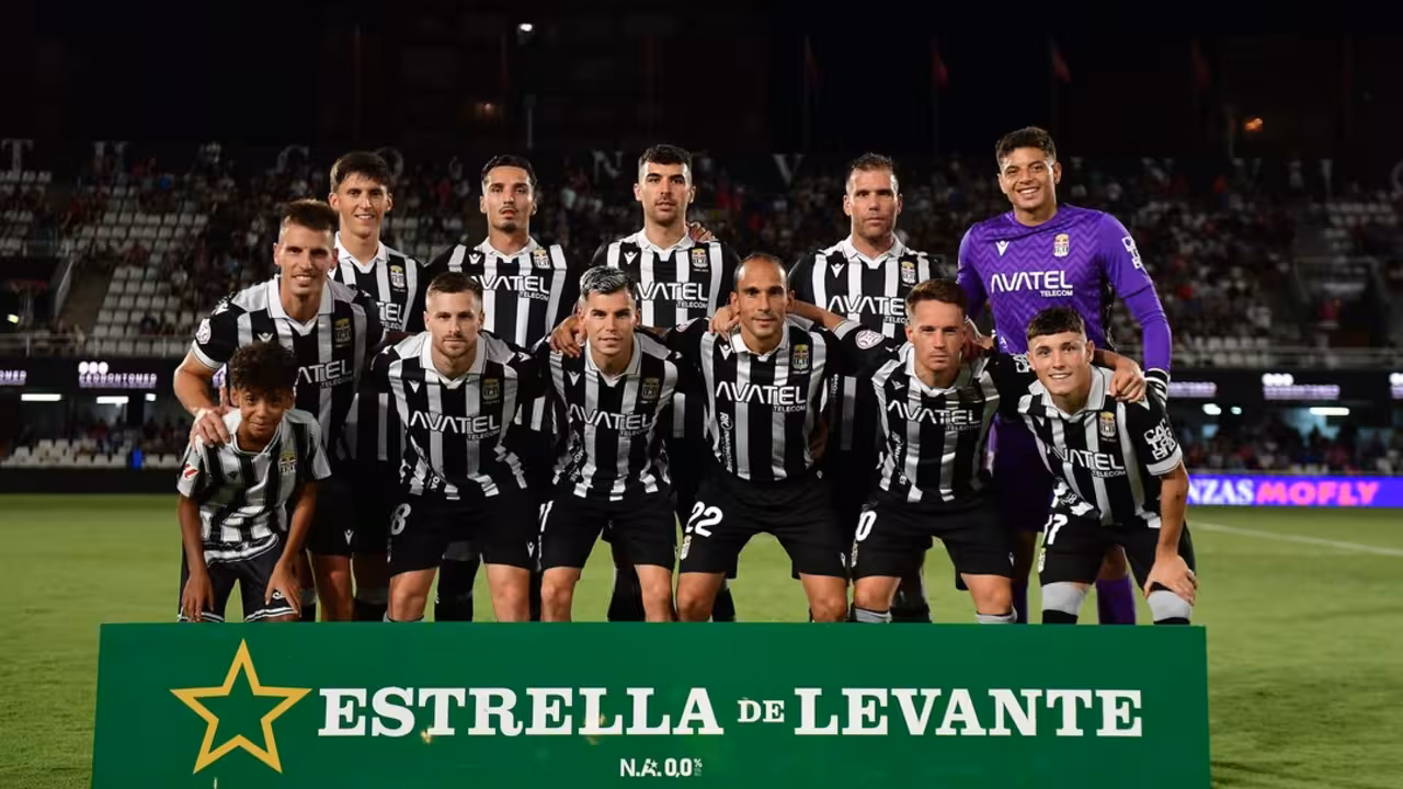 Once inicial de Javi Rey con la novedad en ataque de la dupla Ortuño-Kevin/Foto: FC CARTAGENA