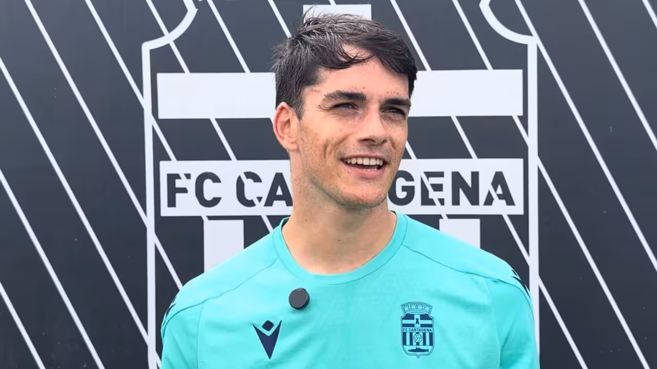 Nil Jiménez habla tras el entrenamiento de este lunes pensando ya en el Hércules/Foto: FCC