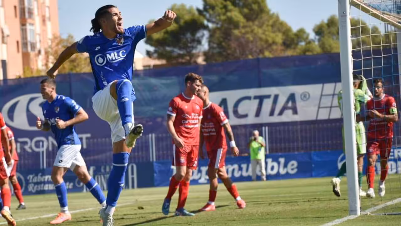 El Linares fue superior al equipo minero, principalmente en el primer tiempo/Foto: LINARES DEPORTIVO