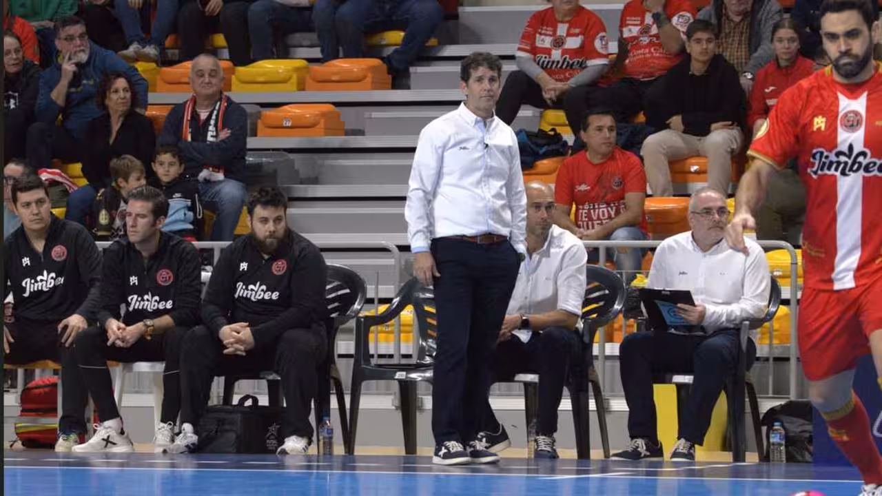 Duda, satisfecho tras el buen partido de los suyos este sábado en casa ante un rival directo/Foto: JIMBEE CARTAGENA