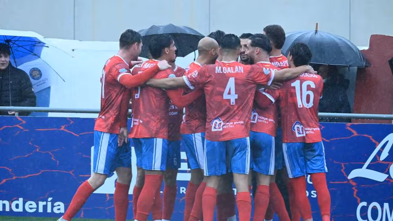 El equipo minero se impuso bajo la lluvia a un combativo Puente Genil/Foto: DEPORTIVA MINERA
