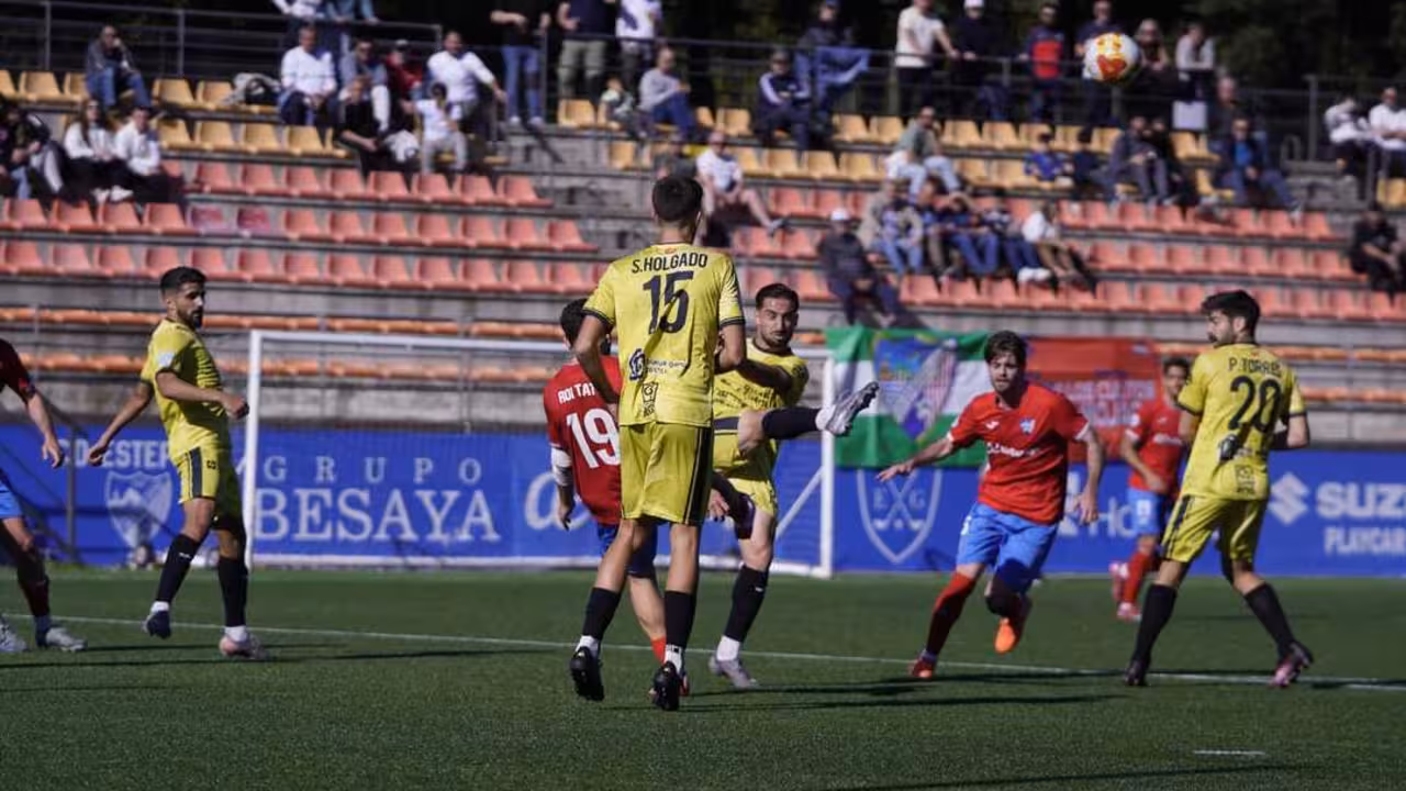 Empate sin goles entre el equipo dirigido por Checa y el Antequera/Foto: DEPORTIVA MINERA