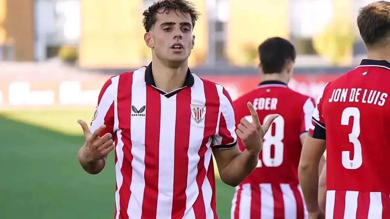 Eneko Ebro llega al equipo albinegro como cedido/Foto: ATHLETIC CLUB DE BILBAO
