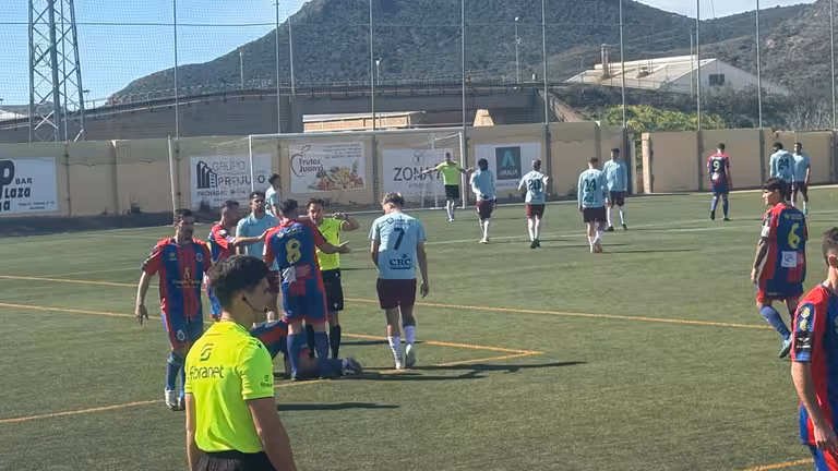 Imagen del derbi cartagenero jugado en El Secante de Alumbres / FOTO GP
