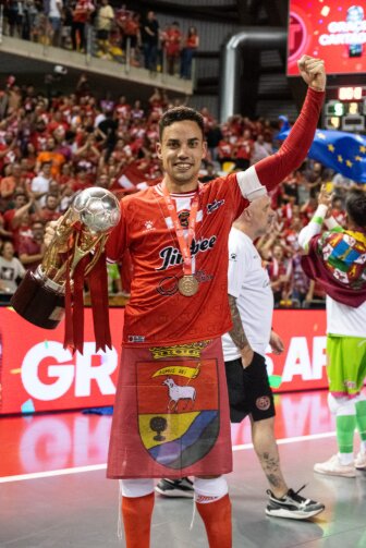 jesus izquierdo 22