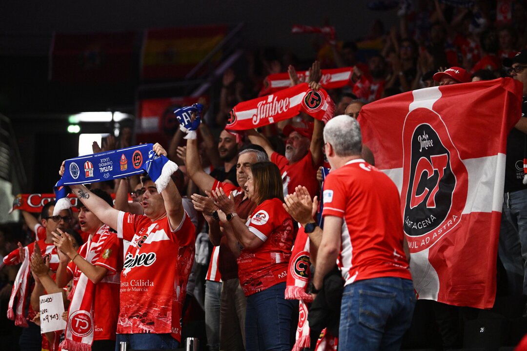 Jimbee Cartagena no estuvo solo en Le Mans/UEFA