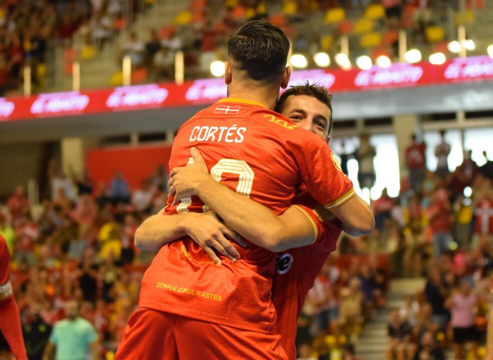 Los jugadores de Jimbee Cartagena celebran uno de los goles en el Palacio de los Deportes/Foto: JIMBEE CARTAGENA