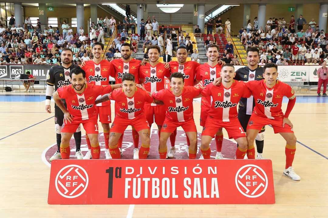 Los jugadores de Jimbee antes del encuentro/Foto: JCT