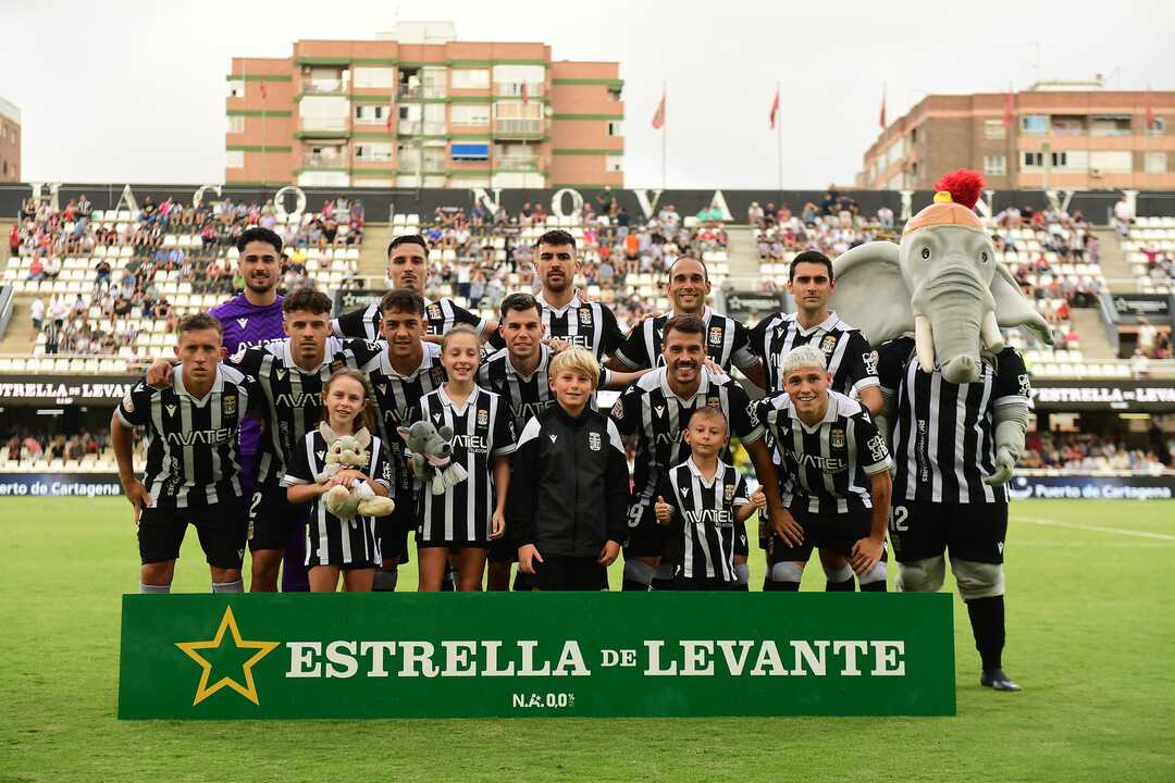 Los once escogidos por Javi Rey ante el Tarazona, con la principal novedad de Iván Martínez en portería/Foto: FC CARTAGENA