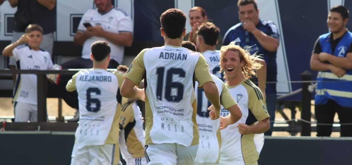 El Marbella se impuso al Eldense en su último compromiso en casa/Foto: MARBELLA FC
