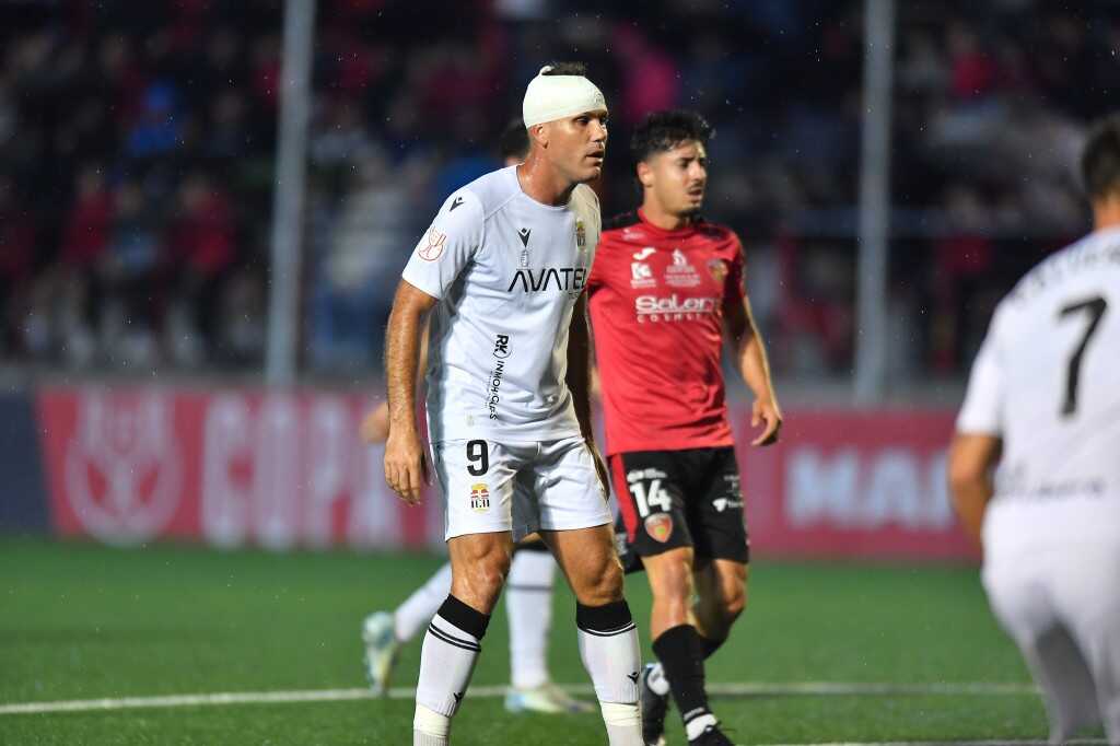 G4c_TV1WEAAtT82 (1024x768)