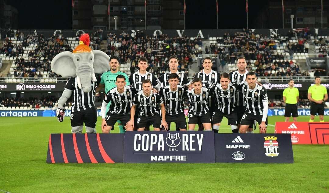 El once alineado por Javi Rey, con las novedades de Iván Martínez en portería y de Ortuño en ataque/Foto: FC CARTAGENA