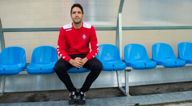 ---iñigo velez portada